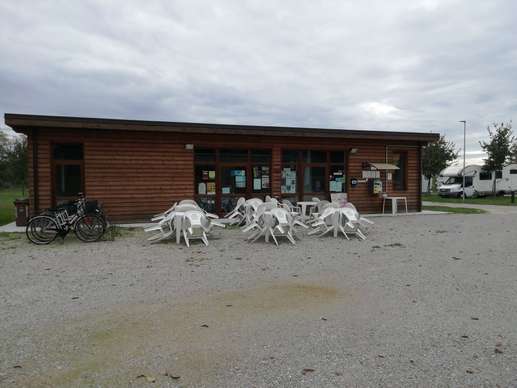 Een foto toegevoegd aan een locatie