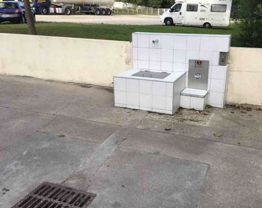 Einem Ort wurde ein Foto hinzugefügt
