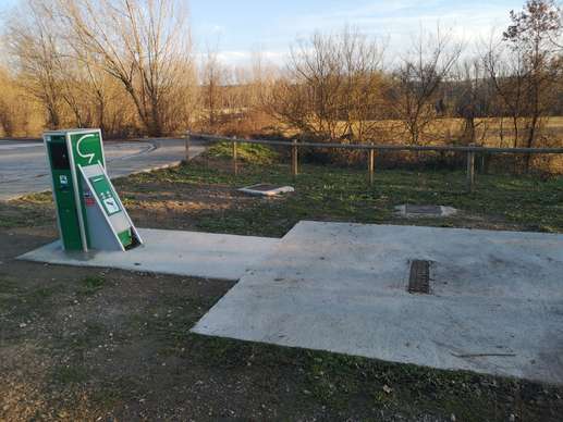 Added a photo to a location