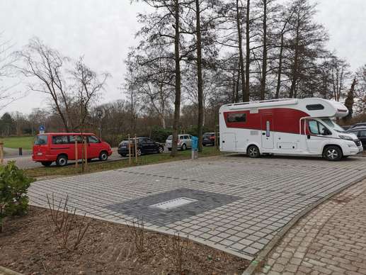Einem Ort wurde ein Foto hinzugefügt