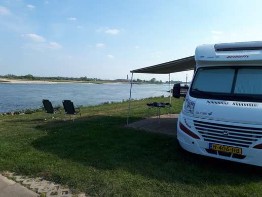 Een foto toegevoegd aan een locatie