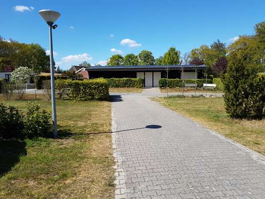 Einem Ort wurde ein Foto hinzugefügt
