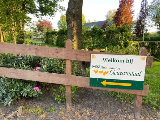Einem Ort wurde ein Foto hinzugefügt