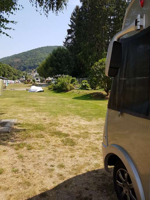 Einem Ort wurde ein Foto hinzugefügt