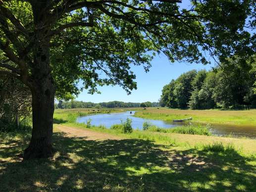 Added a photo to a location