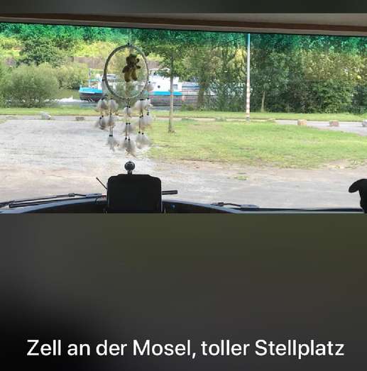 Einem Ort wurde ein Foto hinzugefügt