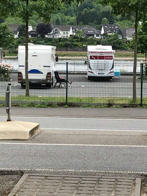 Einem Ort wurde ein Foto hinzugefügt