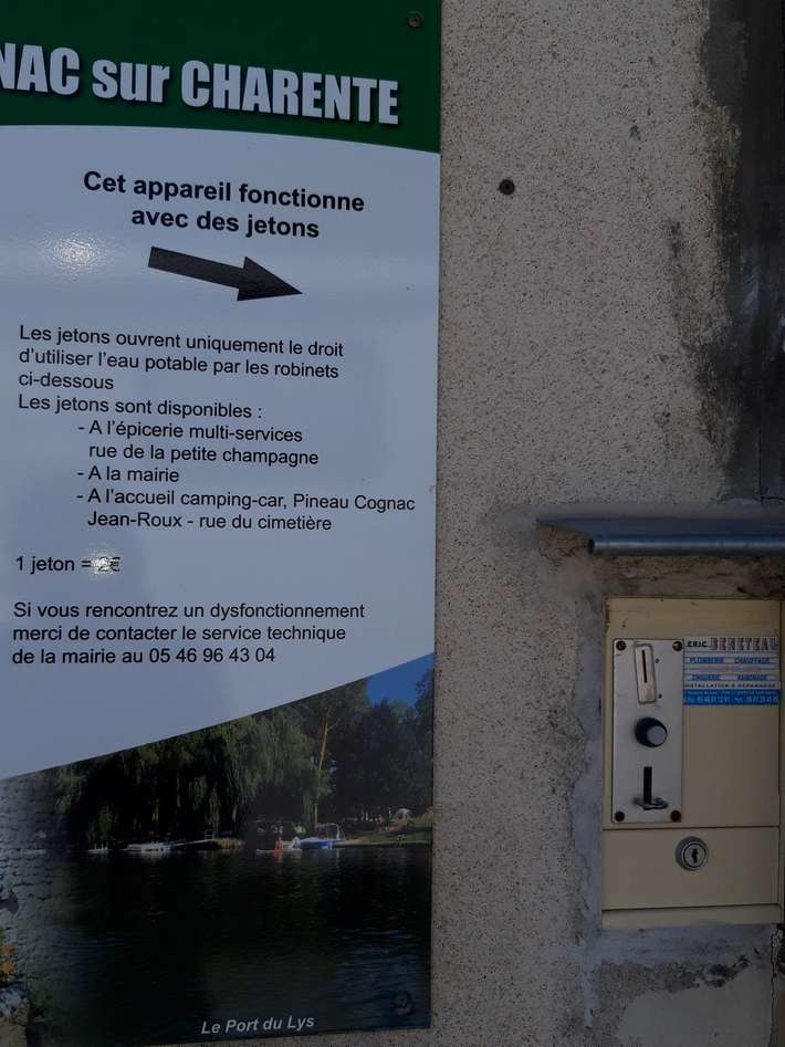 Parking Salignac sur Charente