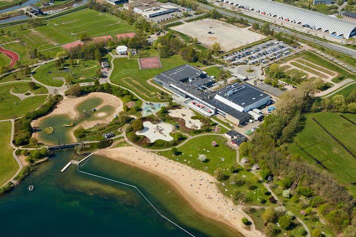 Sport- en recreatiecentrum 'De Nekker'
