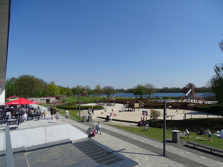 Sport- en recreatiecentrum 'De Nekker'