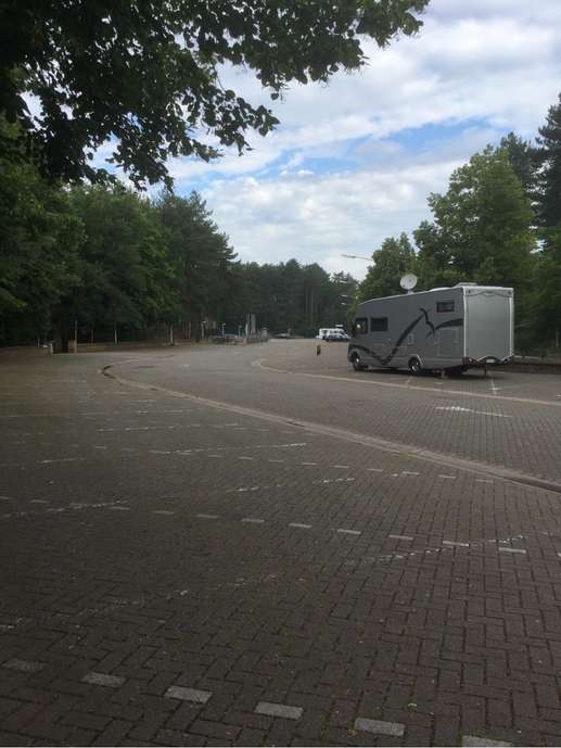 Einem Ort wurde ein Foto hinzugefügt