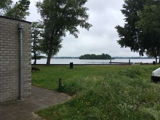 Einem Ort wurde ein Foto hinzugefügt