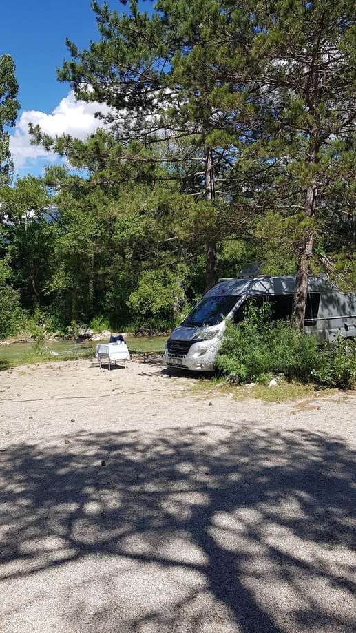 Een foto toegevoegd aan een locatie