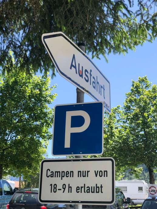 Einem Ort wurde ein Foto hinzugefügt