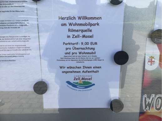 Einem Ort wurde ein Foto hinzugefügt