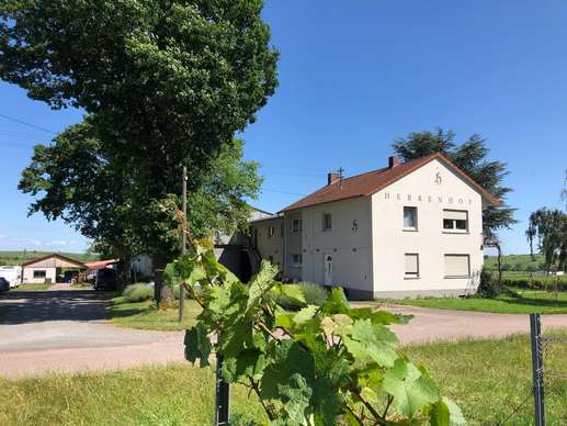 Einem Ort wurde ein Foto hinzugefügt