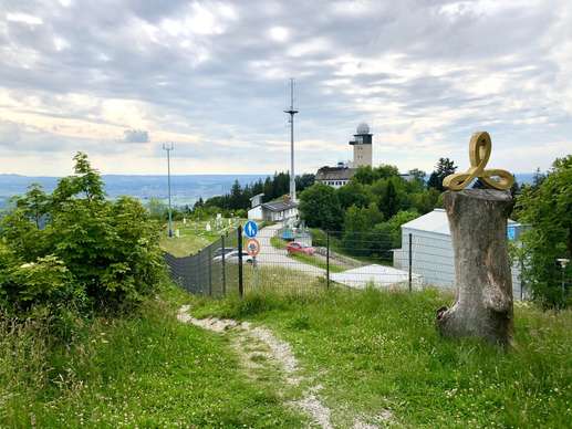 Einem Ort wurde ein Foto hinzugefügt
