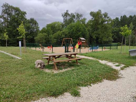 Added a photo to a location