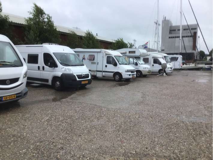 Camperlocatie No Limit Ships.