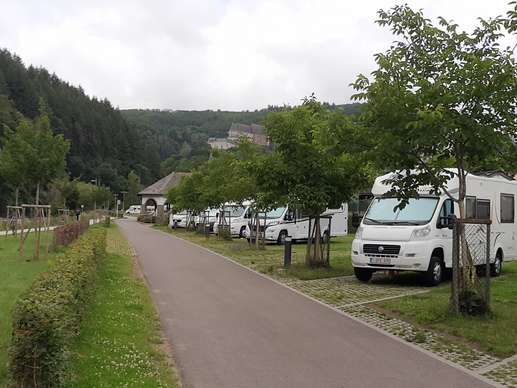 Einem Ort wurde ein Foto hinzugefügt