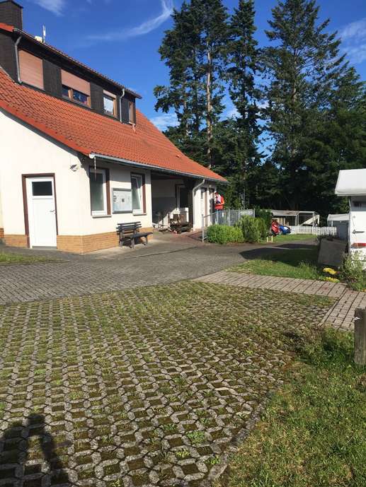 Einem Ort wurde ein Foto hinzugefügt