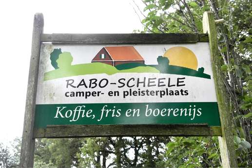 Einem Ort wurde ein Foto hinzugefügt
