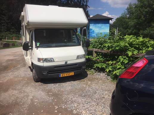 Einem Ort wurde ein Foto hinzugefügt
