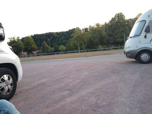 Einem Ort wurde ein Foto hinzugefügt