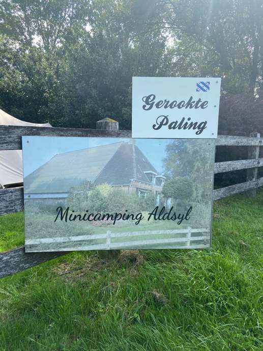 Een foto toegevoegd aan een locatie