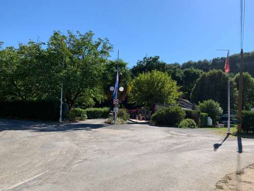 Added a photo to a location