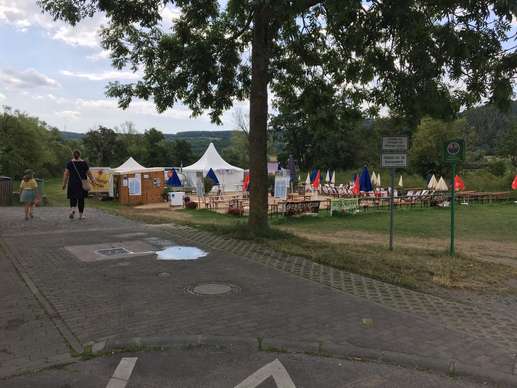Einem Ort wurde ein Foto hinzugefügt
