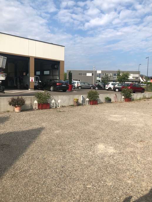 Einem Ort wurde ein Foto hinzugefügt