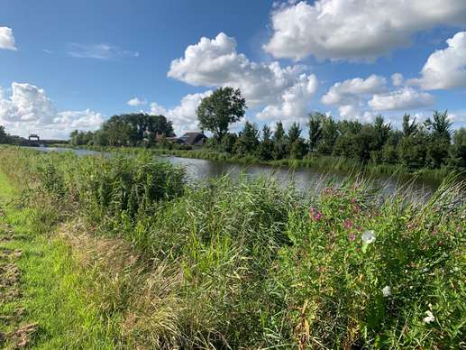 Added a photo to a location