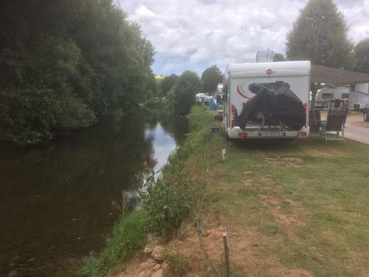 Een foto toegevoegd aan een locatie