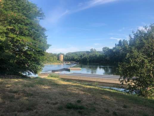 Added a photo to a location