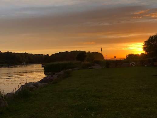 Einem Ort wurde ein Foto hinzugefügt