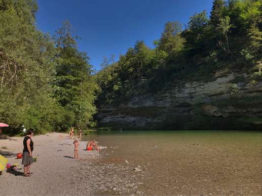 Added a photo to a location