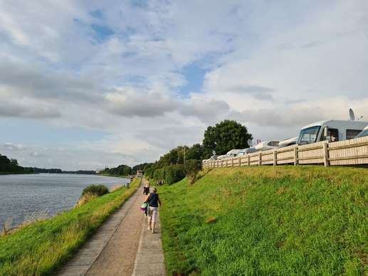 Een foto toegevoegd aan een locatie