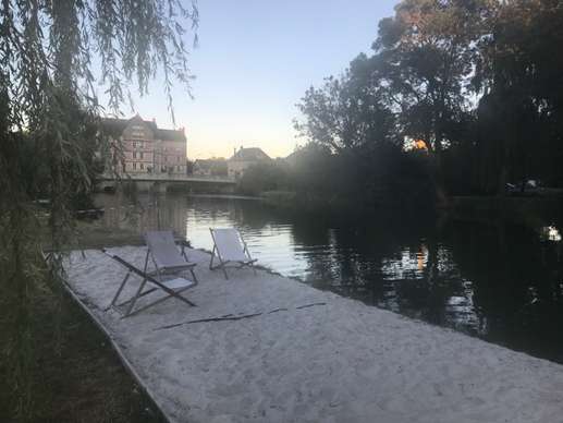 Einem Ort wurde ein Foto hinzugefügt