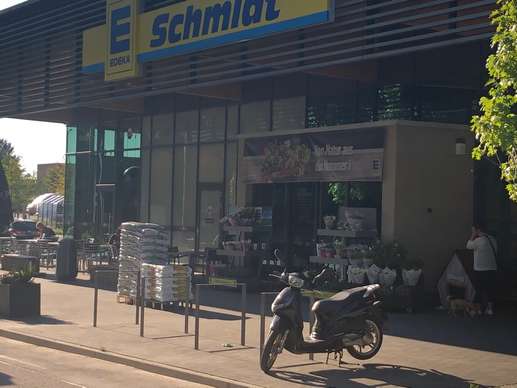 Einem Ort wurde ein Foto hinzugefügt