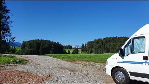 Einem Ort wurde ein Foto hinzugefügt