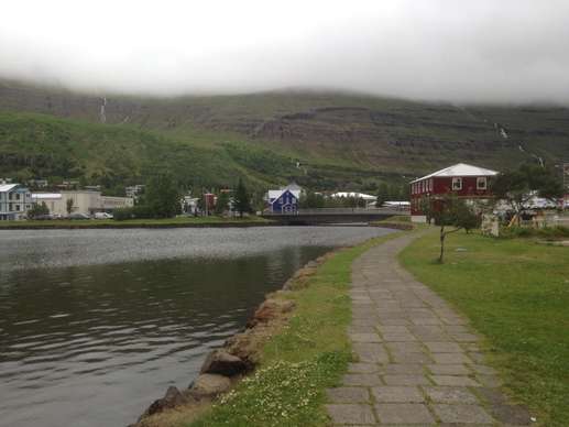 Added a photo to a location