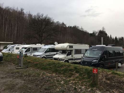 Einem Ort wurde ein Foto hinzugefügt