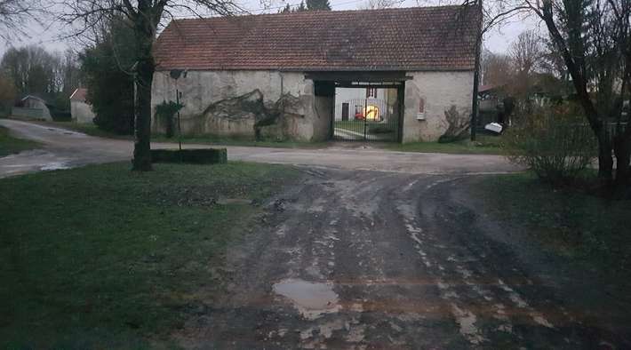 Aire de Camping-Car Laignes