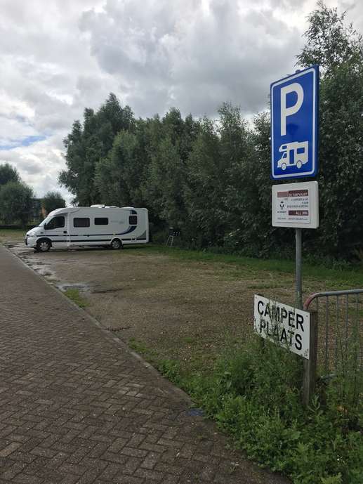 Einem Ort wurde ein Foto hinzugefügt