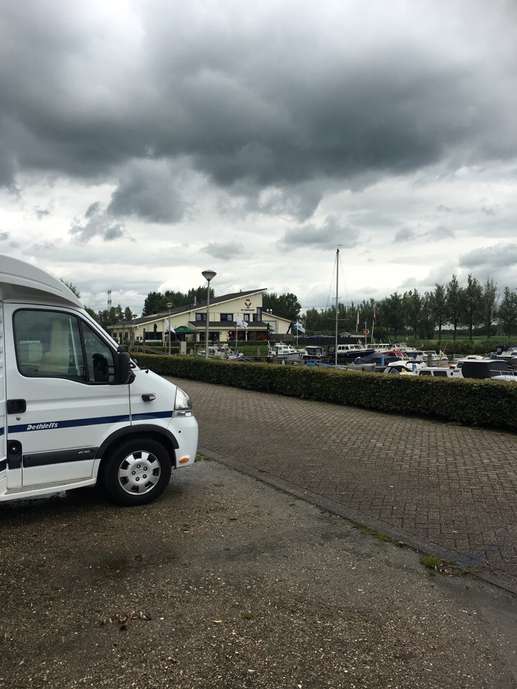 Einem Ort wurde ein Foto hinzugefügt