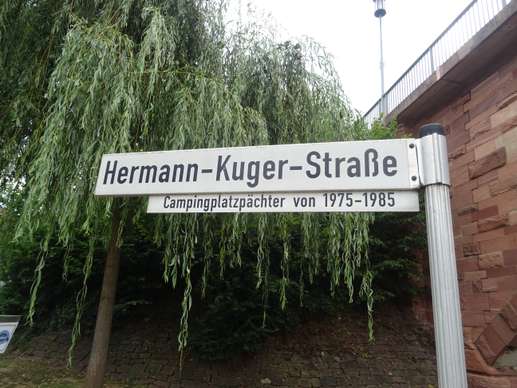 Einem Ort wurde ein Foto hinzugefügt