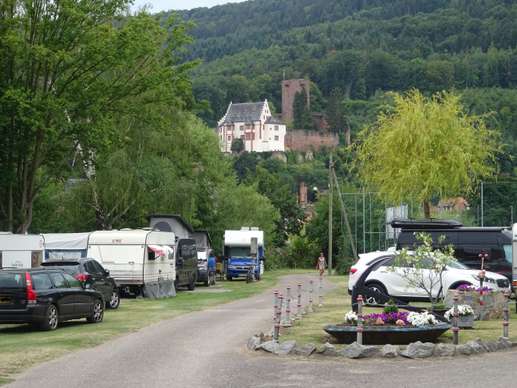Einem Ort wurde ein Foto hinzugefügt