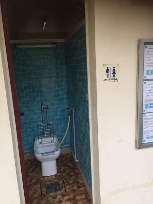 Einem Ort wurde ein Foto hinzugefügt
