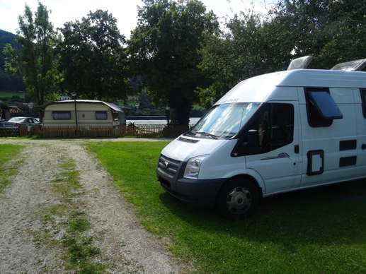 Einem Ort wurde ein Foto hinzugefügt